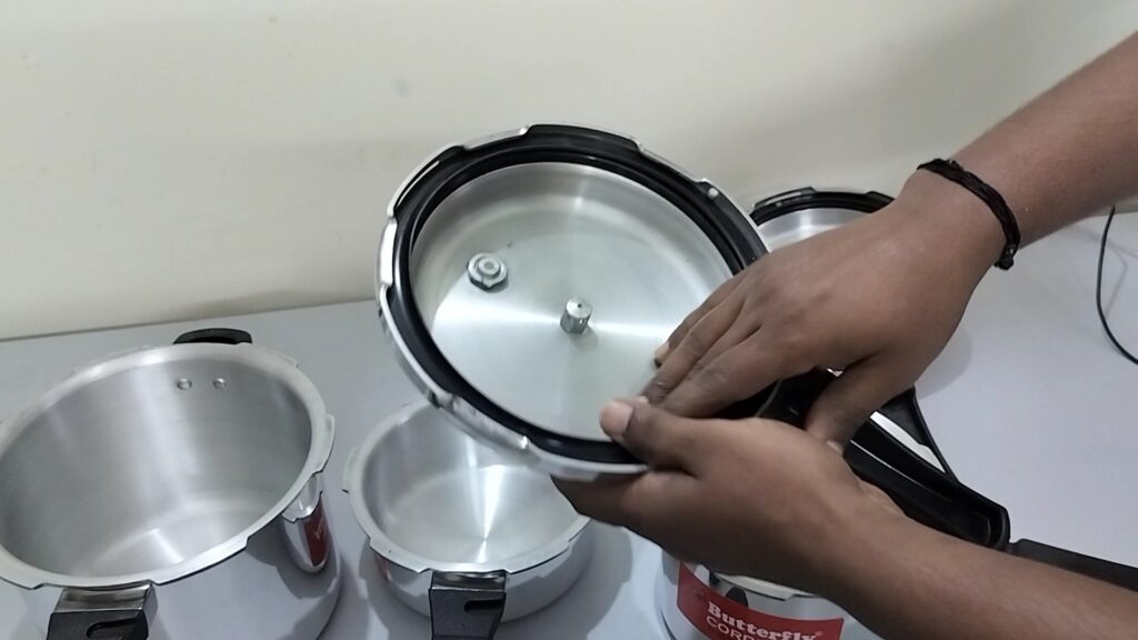 butterfly cordial pressure cooker material outer lid inside